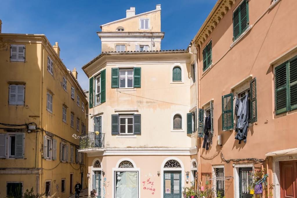 Joy's Martin In Corfu Old Town Apartment